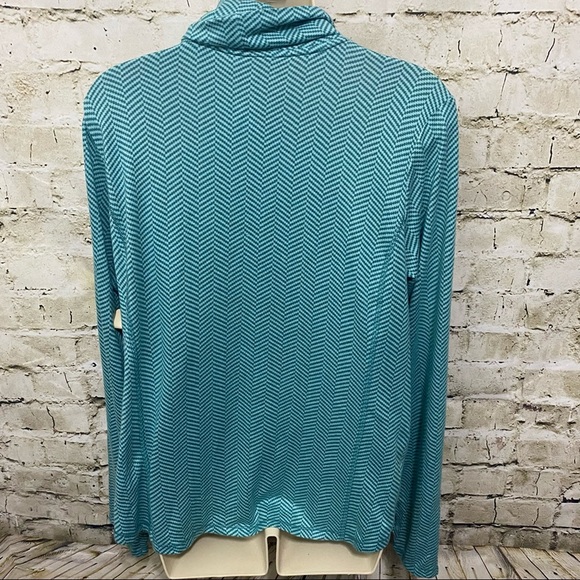 NWT St Johns Bay Active Green Herringbone Soft Turtleneck - Picture 3 of 4